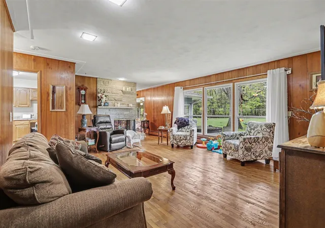 Homes for sale in Galesburg, MI | 8690 E Main St, Galesburg, MI 49053 | MLS# 70528869