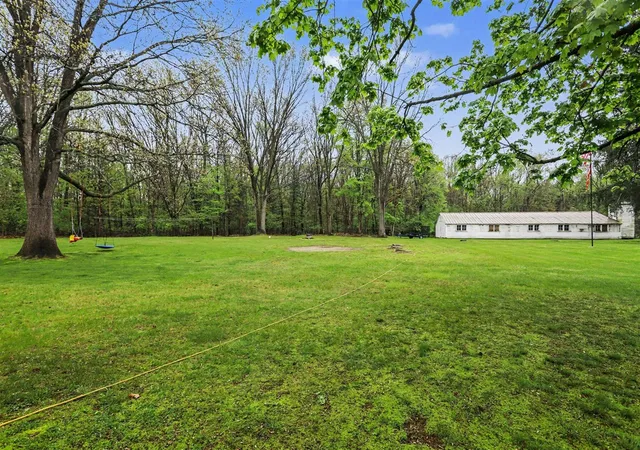 Homes for sale in Galesburg, MI | 8690 E Main St, Galesburg, MI 49053 | MLS# 70528869