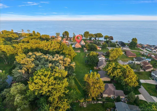 Homes for sale in Chesterfield Twp, MI | 49309 Bayshore Dr, Chesterfield Twp, MI 48047 | MLS# 50214475