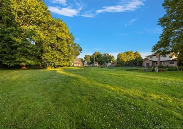 Homes for sale in Chesterfield Twp, MI | 49309 Bayshore Dr, Chesterfield Twp, MI 48047 | MLS# 50214475