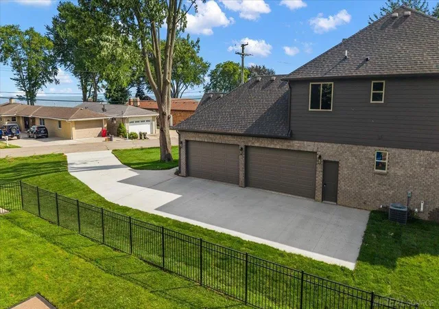 Homes for sale in Chesterfield Twp, MI | 49309 Bayshore Dr, Chesterfield Twp, MI 48047 | MLS# 50214475