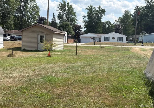 2nd image of 336 Twin Lake Rd, Beaverton, MI 48612 | MLS# 60969798