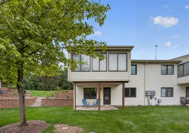 Listing Photo 5 - Condo for sale in building located at 1003 Byp Dr, Byron Center, MI 49315