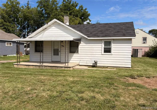 1st image of 1026 W Scottwood Ave, Flint, MI 48507 3638 | MLS# 61024410