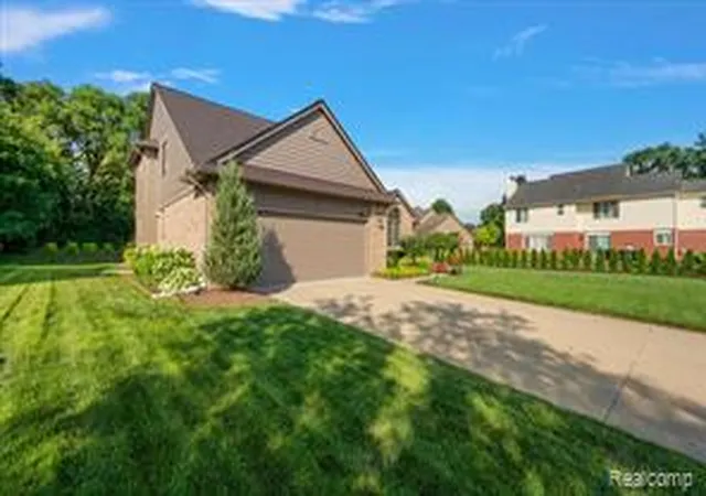Homes for sale in Rochester Hills, MI | 3359 Paddington Ct, Rochester Hills, MI 48309 | MLS# 61009802