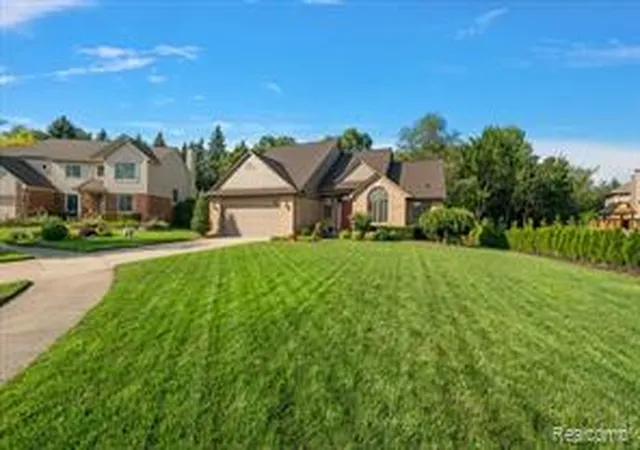 Homes for sale in Rochester Hills, MI | 3359 Paddington Ct, Rochester Hills, MI 48309 | MLS# 61009802