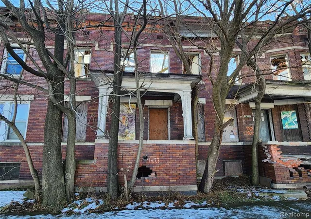 3rd image of 2511 Ash St, Detroit, MI 48208 | MLS# 60962187