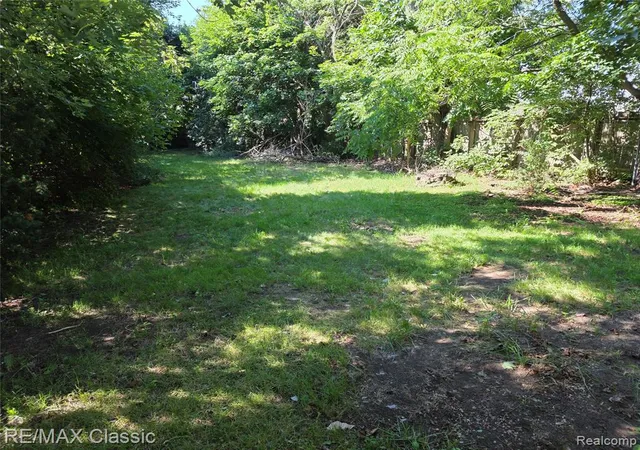 Photo 21 of Single family home for sale at 18 Stanton St, Oxford, MI 48371 4969 | MLS# 61025644 | Listing updated on 2026-08-29