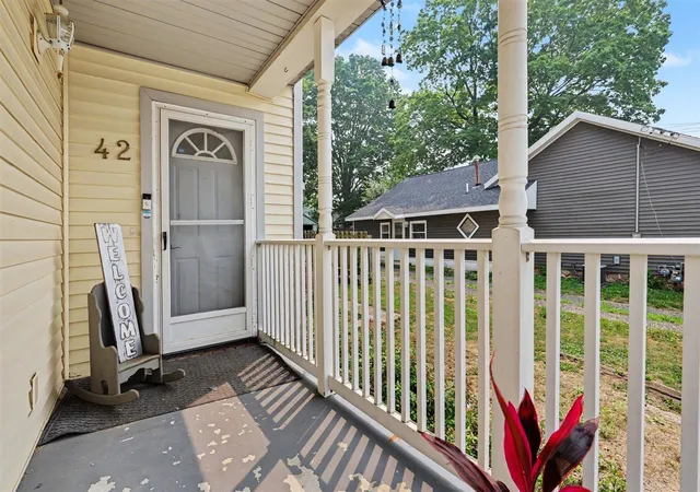 Photo 3 of Single family home for sale at 42 E Waterloo St, Casnovia, MI 49318 | MLS# 70546943 | Listing updated on 2026-09-11