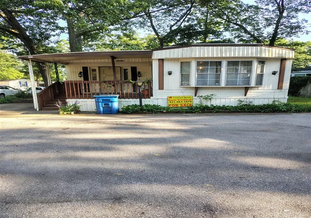 Homes for sale in Norton Shores, MI | 2701 Huizenga St #96, Norton Shores, MI 49444 | MLS# 70542896