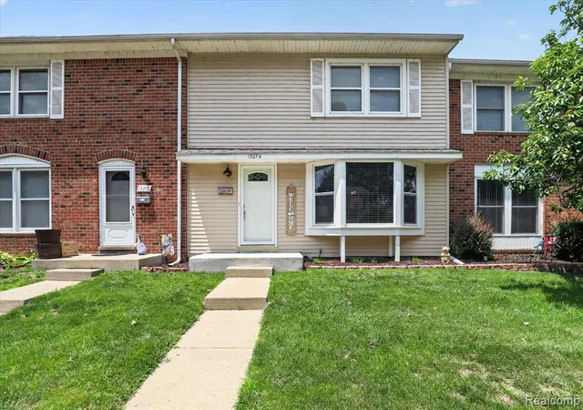 2nd image of 13274 Lake Point Blvd, Van Buren Township, MI 48111 | MLS# 61007309