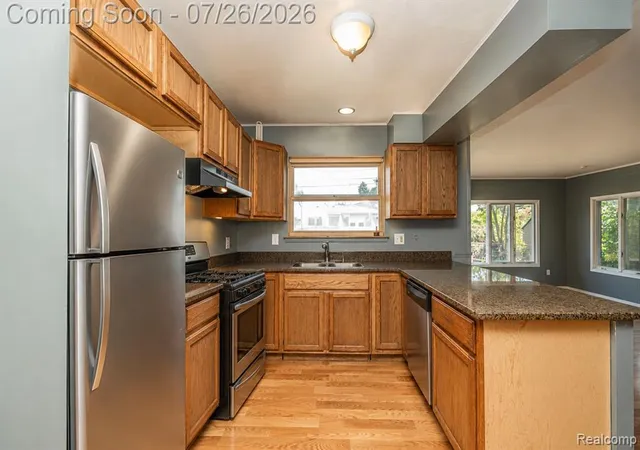 Photo 2 of Sale Pending at 25568 Thomas Dr, Warren, MI 48091 1340 | MLS# 61014796 | Listing updated on 2026-09-27