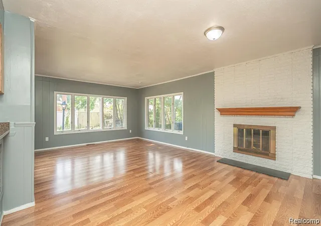 Photo 3 of Sale Pending at 25568 Thomas Dr, Warren, MI 48091 1340 | MLS# 61014796 | Listing updated on 2026-09-27