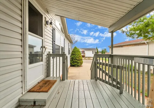 Photo 4 of Manufactured home for sale at 8209 Bloomsbury Cir, Northville, MI 48167 9499 | MLS# 61024665 | Listing updated on 2026-10-04