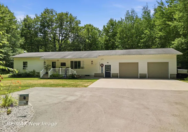 Homes for sale in Hersey, MI | 3829 155th Ave, Hersey, MI 49639 | MLS# 50214252