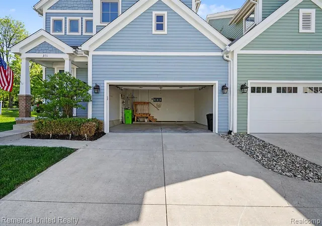 4th image of 301 River Wood Trl Trl, Milford, MI 48381 | MLS# 60962859