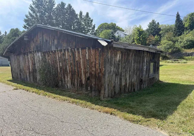 Photo 29 of Single family home for sale at 208 W 1st Street, Caspian, MI 49915 | MLS# 50218638 | Listing updated on 2026-08-28