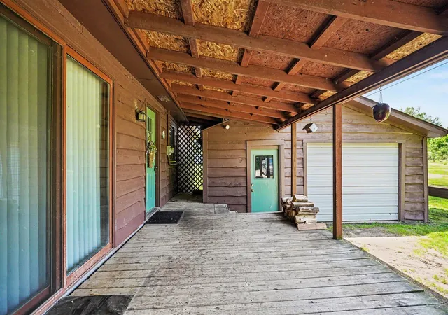 3rd image of 47920 42Nd St, Paw Paw, MI 49079 | MLS# 70537360
