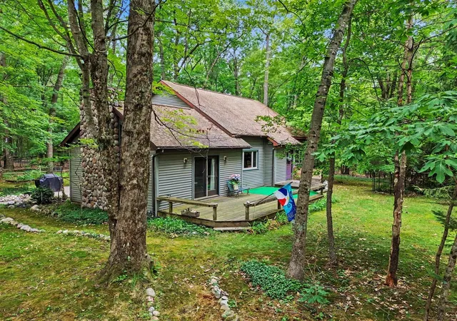 Photo 2 of Single family home for sale at 3995 Jay Rd, Whitehall, MI 49461 | MLS# 70551380 | Listing updated on 2026-09-10