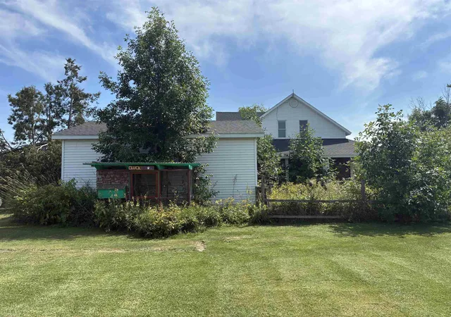 Photo 3 of Single family home for sale at 3600 Schmidt Rd, Gladwin, MI 48624 | MLS# 50219001 | Listing updated on 2026-09-25