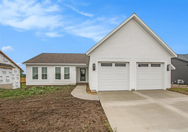 Photo 3 of Sale Pending at 5325 Margot Ln, Allendale, MI 49401 | MLS# 70495936 | Listing updated on 2026-01-16