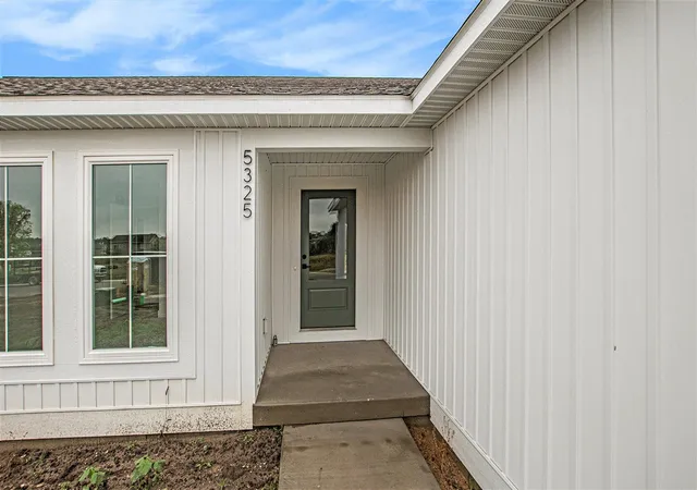Photo 3 of Sale Pending at 5325 Margot Ln, Allendale, MI 49401 | MLS# 70495936 | Listing updated on 2026-01-16