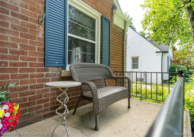 Photo 3 of Sale Pending at 2028 N Wilson Ave, Royal Oak, MI 48073 | MLS# 61010541 | Listing updated on 2026-08-10