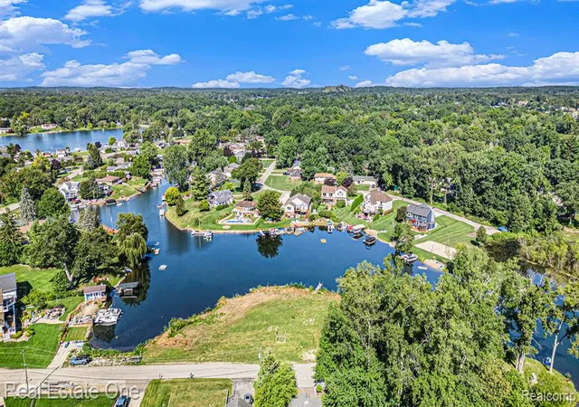Photo 4 of Land for sale at 00 Coledale Dr, White Lake, MI 48386 | MLS# 60930625 | Listing updated on 2026-09-02