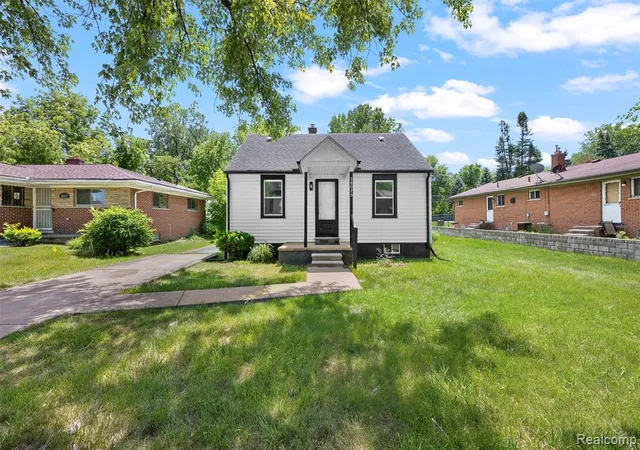 Homes for sale in Westland, MI | 28075 Annapolis Rd, Westland, MI 48186 | MLS# 60999953