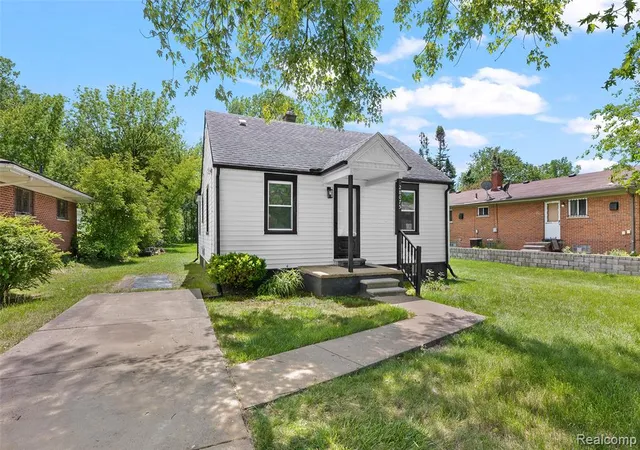 Homes for sale in Westland, MI | 28075 Annapolis Rd, Westland, MI 48186 | MLS# 60999953
