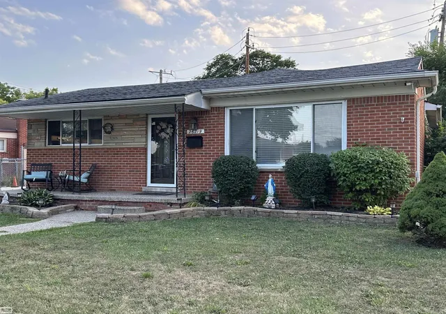 Photo 1 of Single family home for sale at 26219 Van Buren Rd, Dearborn Heights, MI 48127 | MLS# 50219492 | Listing updated on 2026-09-02