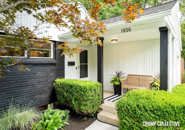 Photo 2 of Sale Pending at 1050 San Jose Dr, East Grand Rapids, MI 49506 | MLS# 70553881 | Listing updated on 2026-08-31