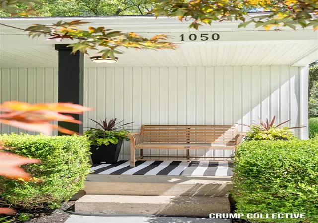 Photo 3 of Sale Pending at 1050 San Jose Dr, East Grand Rapids, MI 49506 | MLS# 70553881 | Listing updated on 2026-08-31