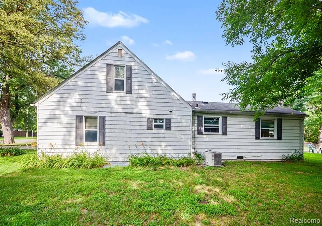 29th image of 437 Hartland Dr, Troy, MI 48083 5015 | MLS# 61014900
