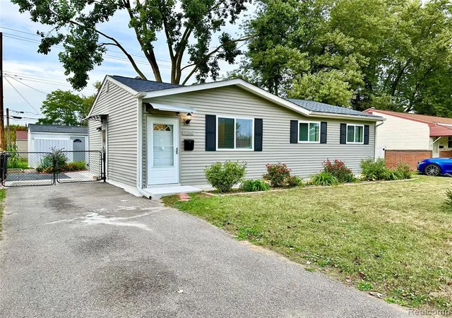 Homes for sale in Westland, MI | 32140 Palmer, Westland, MI 48186 | MLS# 60935535