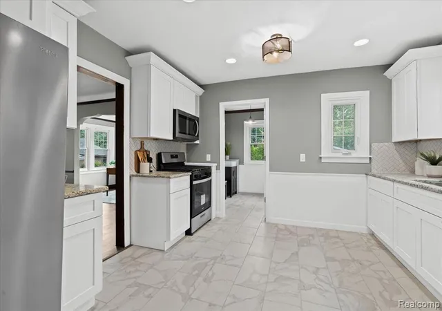 Homes for sale in Grosse Pointe Farms, MI | 312 Mckinley Ave, Grosse Pointe Farms, MI 48236 | MLS# 61003109