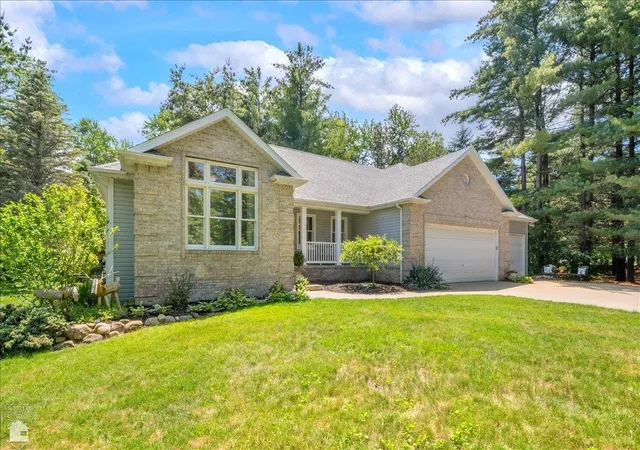 Homes for sale in Fort Gratiot, MI | 3079 Sandy Oaks Ln, Fort Gratiot, MI 48059 | MLS# 50212579