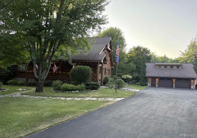 Photo 3 of Sale Pending at N11485 Hedberg Rd, Bessemer, MI 49911 | MLS# 50216012 | Listing updated on 2026-09-22