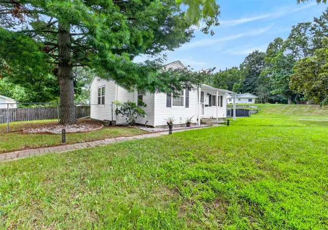 2nd image of 44 Barney Blvd, Battle Creek, MI 49037 | MLS# 70553326