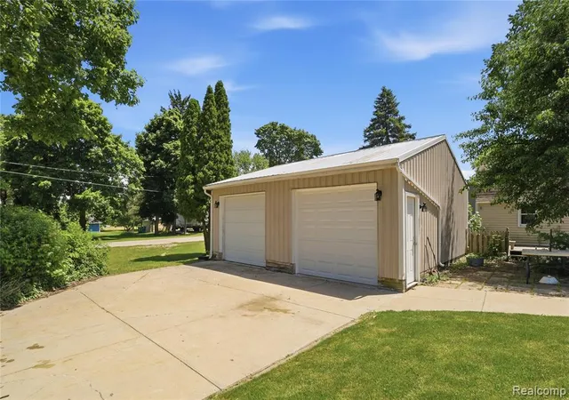 Homes for sale in Gaines, MI | 208 Flushing St, Gaines, MI 48436 | MLS# 61000921