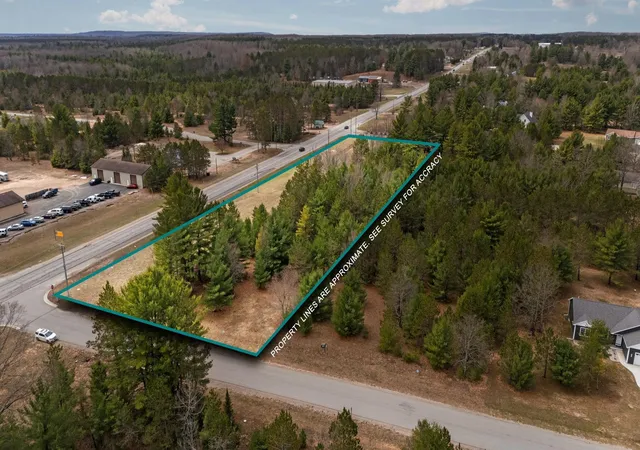 Homes for sale in Interlochen, MI | #33 Old Cabin Dr, Interlochen, MI 49634 | MLS# 80067117