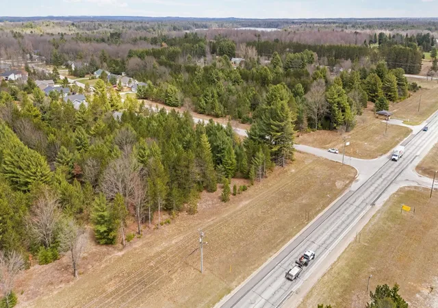 Homes for sale in Interlochen, MI | #33 Old Cabin Dr, Interlochen, MI 49634 | MLS# 80067117