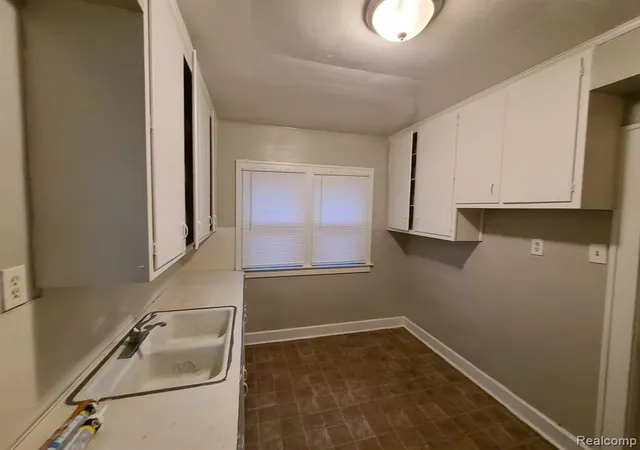 6th image of 14434 Mettetal St, Detroit, MI 48227 1875 | MLS# 60996917