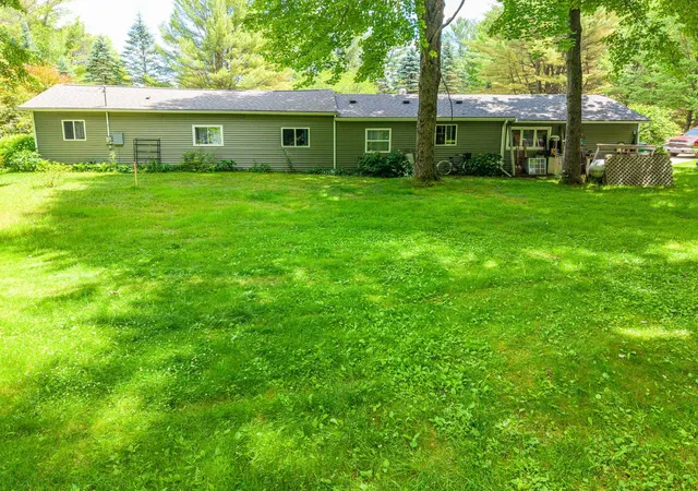 Homes for sale in Gladwin, MI | 362 Beech St, Gladwin, MI 48624 | MLS# 50213111