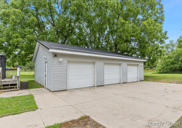 Homes for sale in Carson City, MI | 518 N Williams St, Carson City, MI 48811 | MLS# 70542090