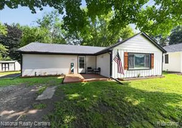 Homes for sale in Clarkston, MI | 4714 Monterey Ave, Clarkston, MI 48348 | MLS# 61009422
