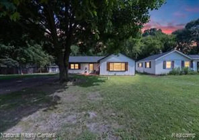 Homes for sale in Clarkston, MI | 4714 Monterey Ave, Clarkston, MI 48348 | MLS# 61009422