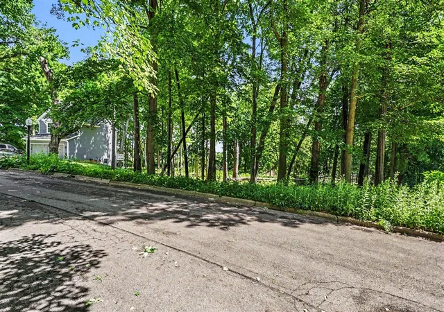 Homes for sale in Marshall, MI | 911 N Wooded Ln, Marshall, MI 49068 | MLS# 70539065