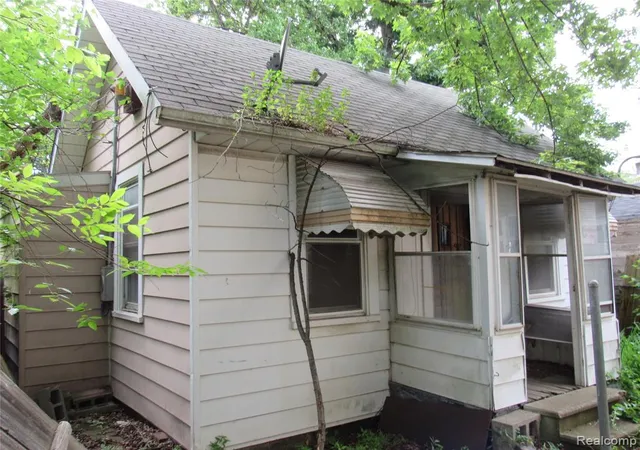 Listing Photo 4 - Condo for sale in building located at 15786 Parkside St, Detroit, MI 48215