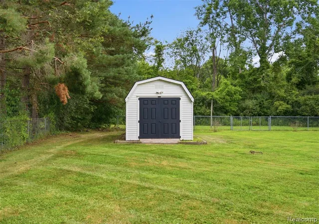 42nd image of 815 Montana St, Marysville, MI 48040 | MLS# 61022745